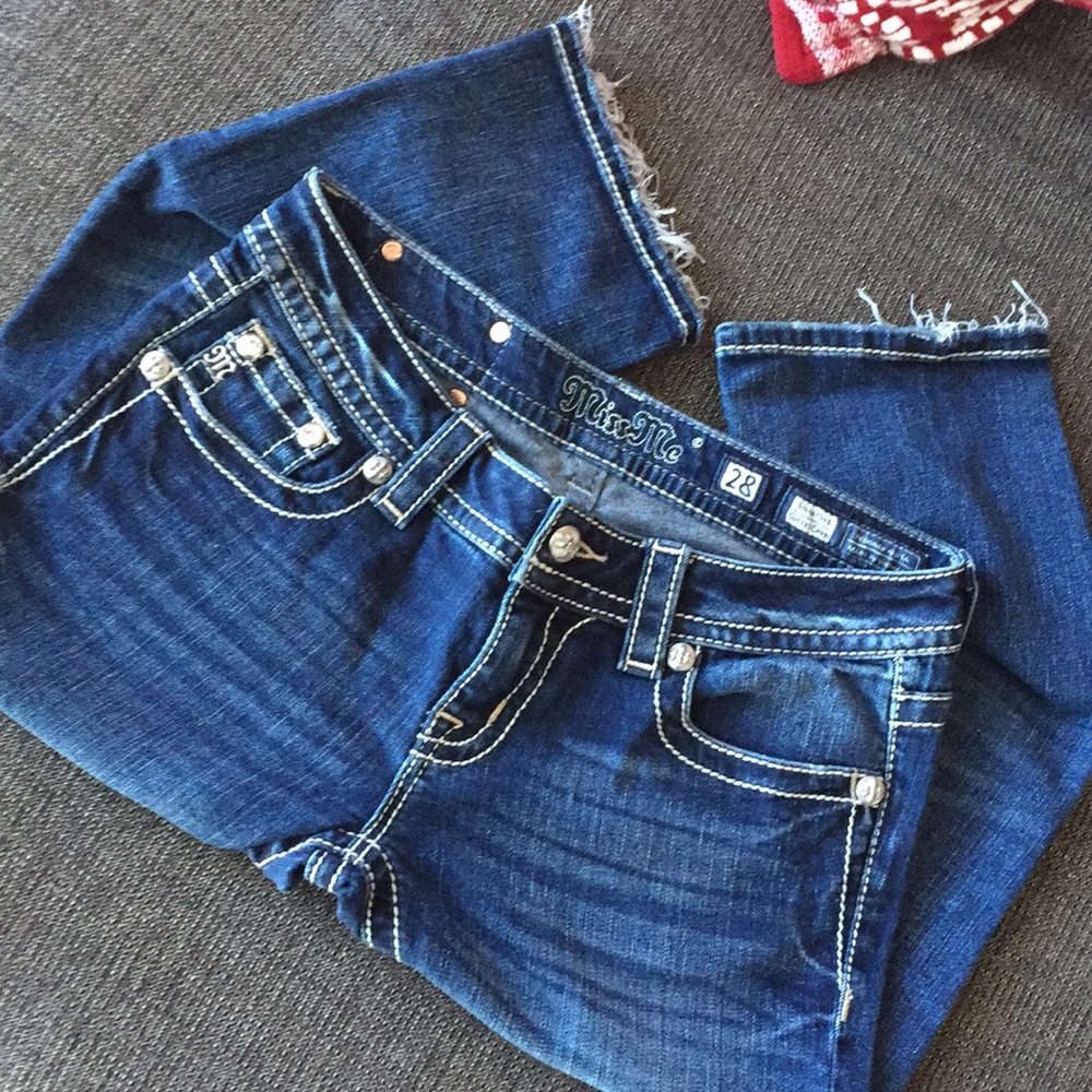 👖HandUpcycled MissMe Capri Jeans👖 - Picture 5 of 8